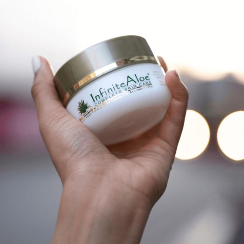 Infinite Aloe Infinite Aloe Complete Skincare con fragranza