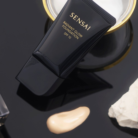 Sensai Radiant Glow Foundation