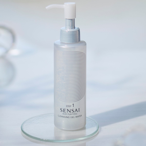 Sensai Sensai Silky Purifying CLEANSING GEL WATER - Step 1